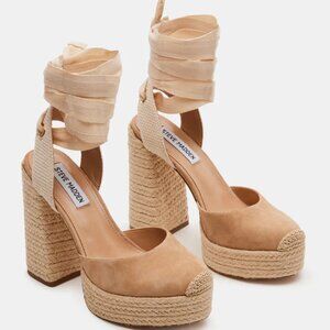Steve Madden Luvley Tan Suede Heels